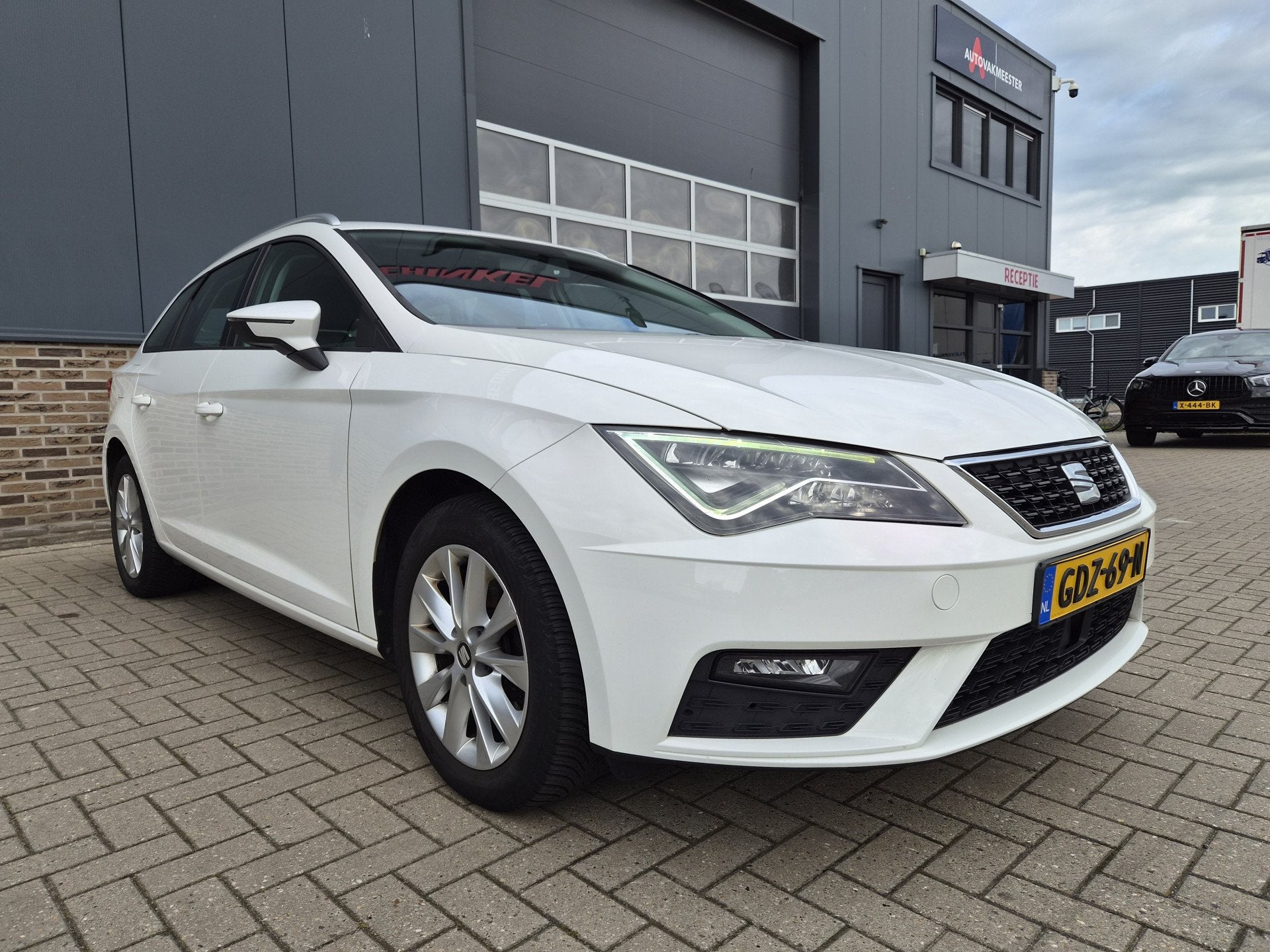 SEAT Leon ST 1.6 TDI Style Business Intense (bj 2019), Auto's, Voorwielaandrijving, Stof, Gebruikt, 4 cilinders