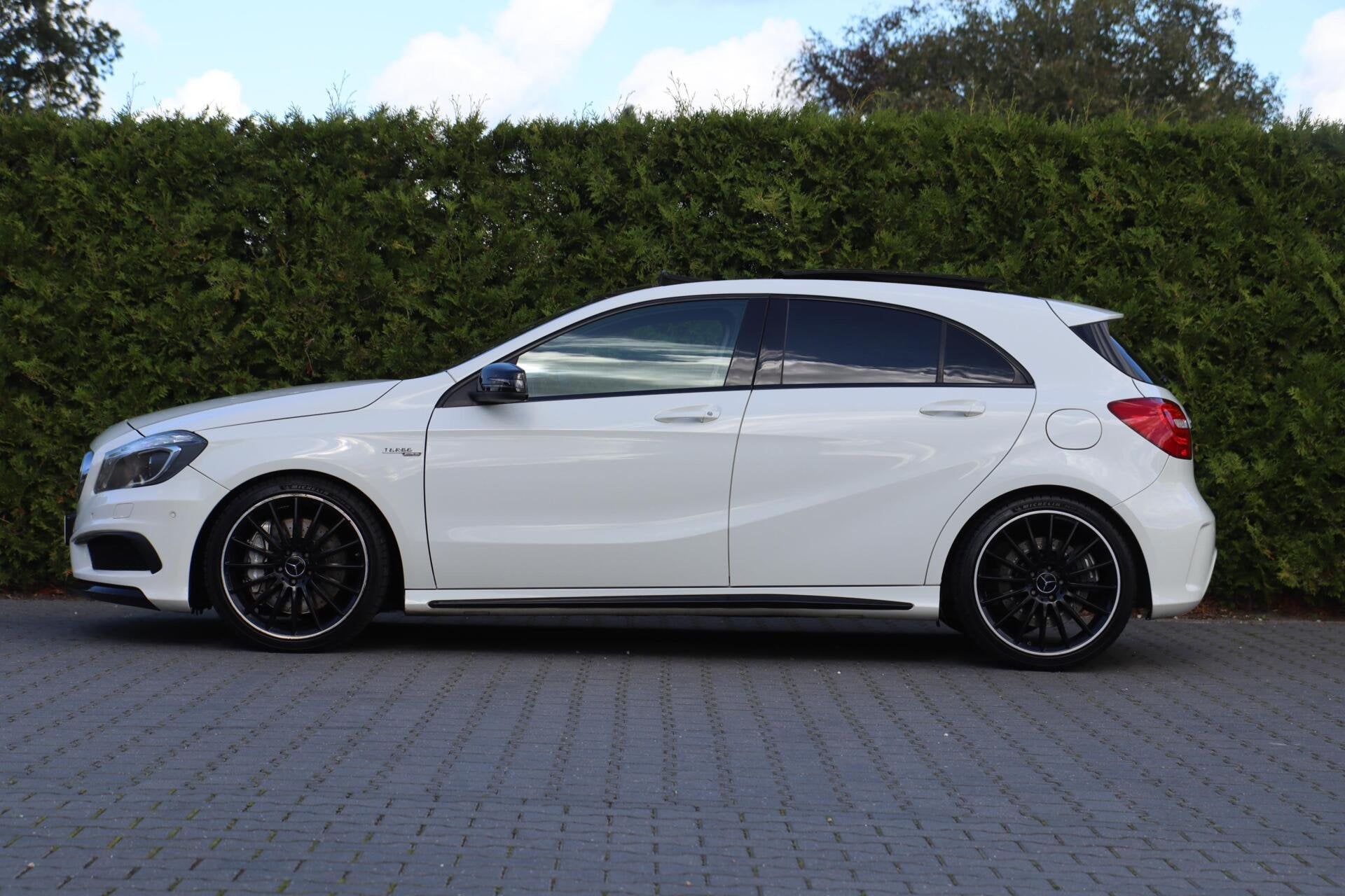 🔥 MERCEDES-BENZ A 45 AMG 4MATIC 🚀 | PANO ☀️ | LEDE, Auto's, Automaat, Dealer onderhouden, Gebruikt, Euro 6