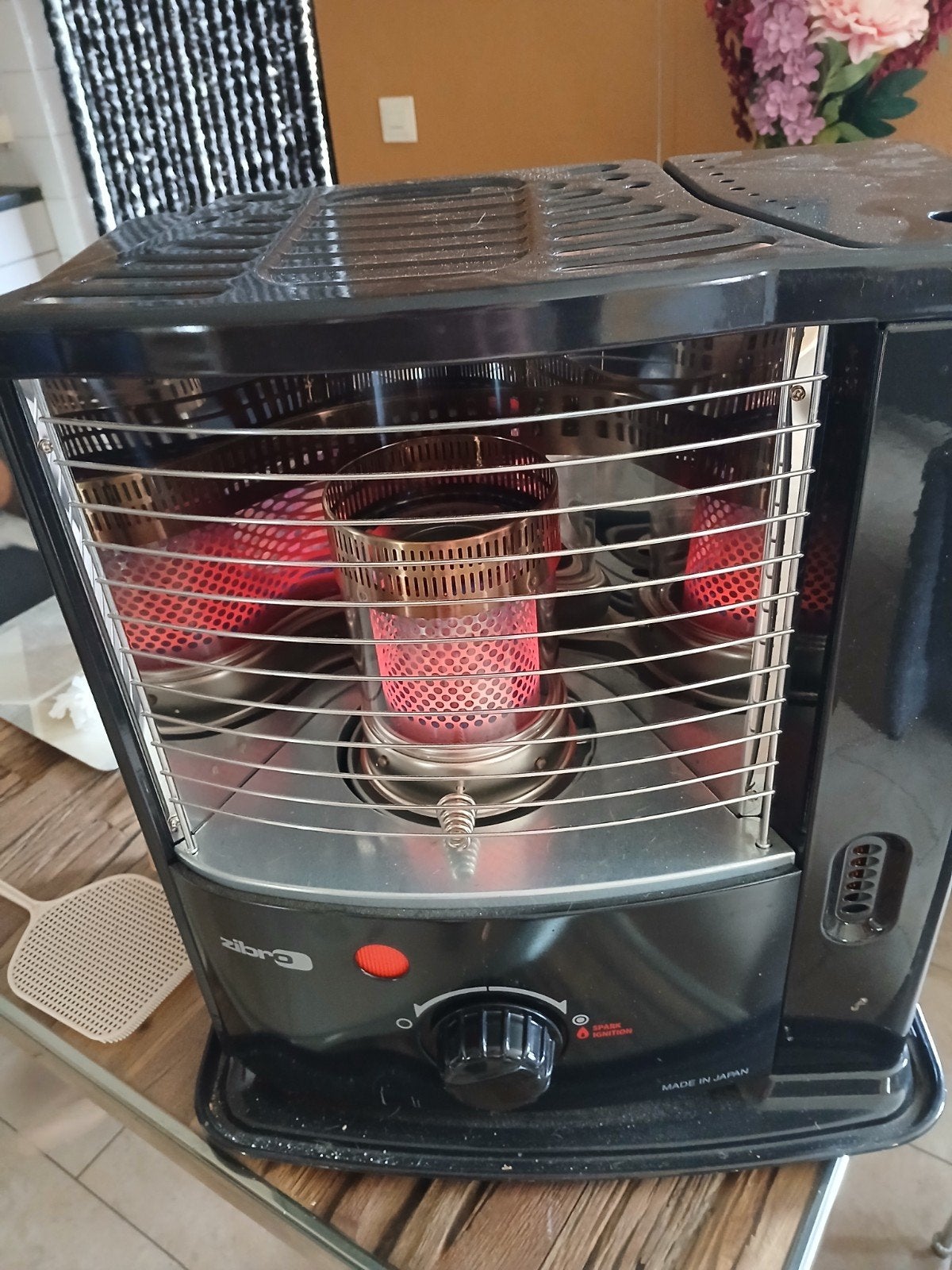 ZIBRO OLIEKACHEL, Huis en Inrichting, Kachels, Ophalen, Oliekachel, Overige brandstoffen, Zo goed als nieuw