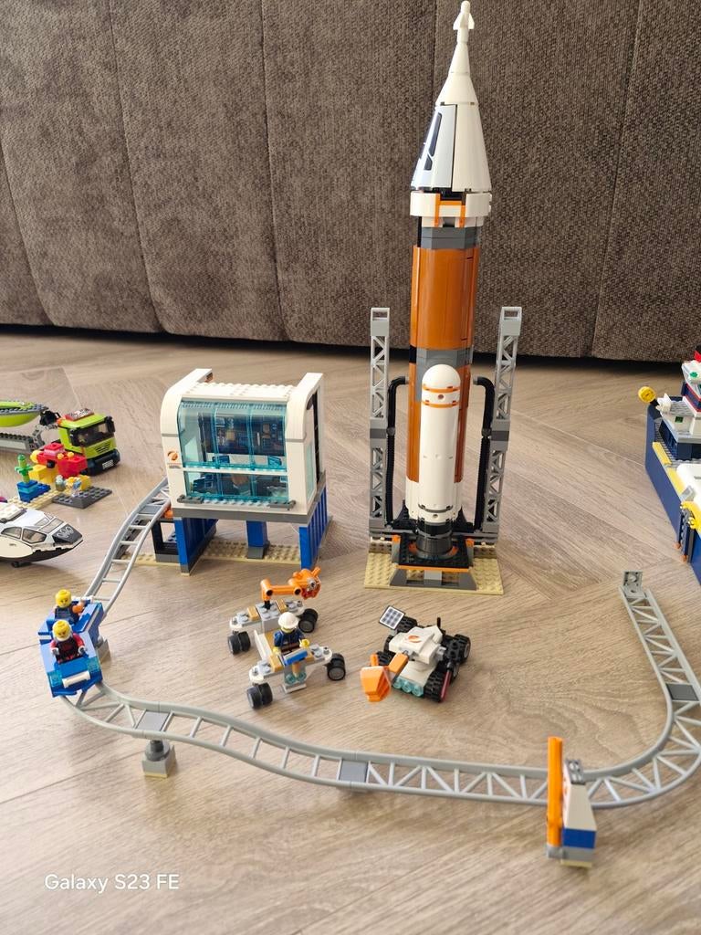 LEGO City Ruimtebasis en Raketlancering (60228), Kinderen en Baby's, Speelgoed | Duplo en Lego, Gebruikt, Lego, Complete set, Inclusief minifiguren