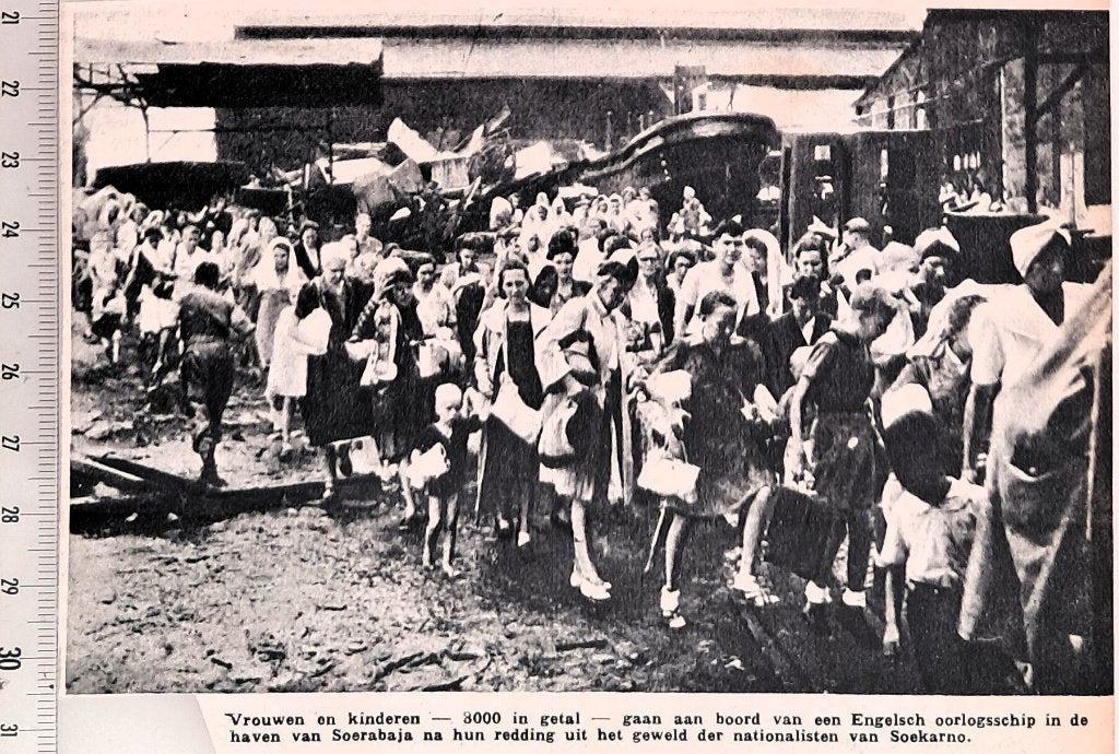 Leger Indië 1945; 8000 vrouwen en kinderen gered in Soerabaj, Verzenden, 1940 tot 1960, Gebruikt, Overige onderwerpen