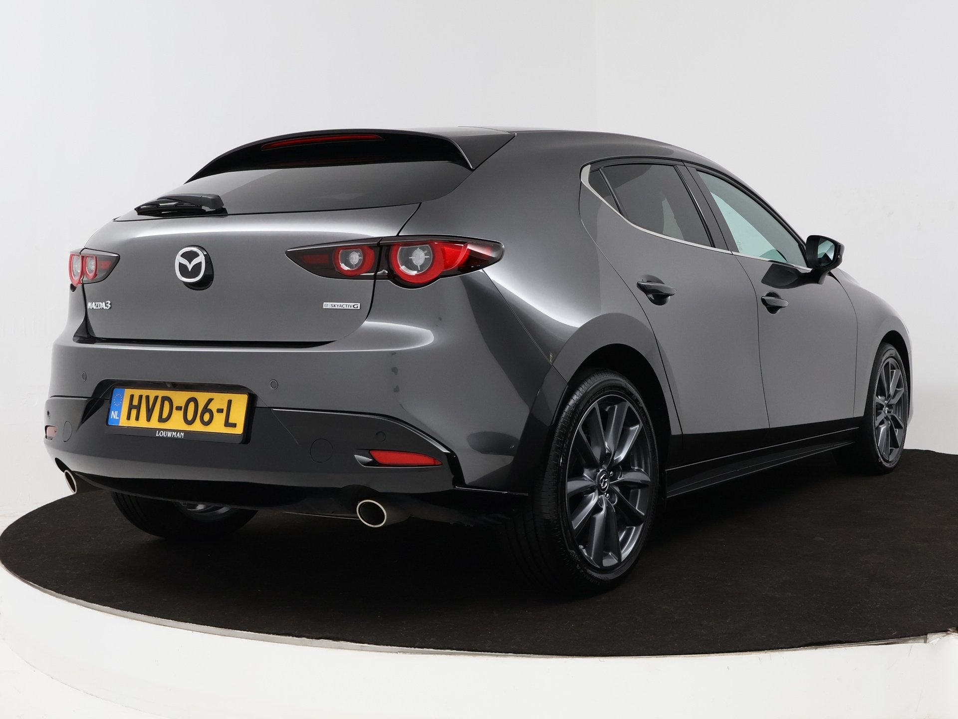Mazda 3 2.5 e-SkyActiv-G M Hybrid 140 Takumi automaat | Lede, 12 maanden, Gebruikt, 4 cilinders, Bedrijf