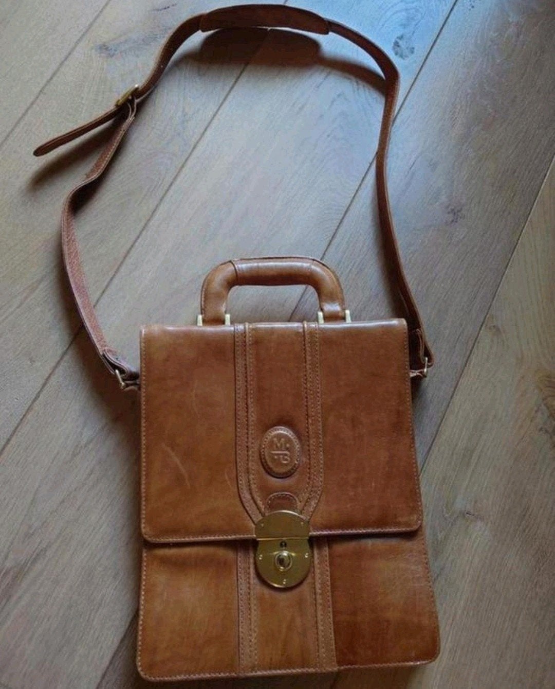 Milano Bolsas business bag, caramelkleurig dik leder, zgan!, Bruin, Schoudertasje, Ophalen of Verzenden, Zo goed als nieuw