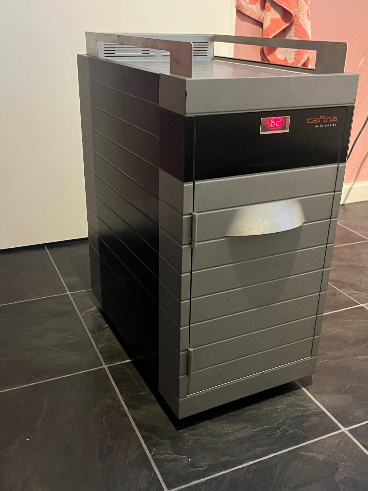 Cafina Melkkoeler ALPHA MC Perfect voor pro Koffiemachines., Witgoed en Apparatuur, Koelkasten en IJskasten, Zonder vriesvak, 45 tot 60 cm
