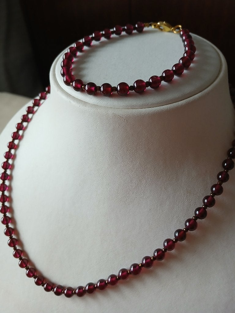 Granaat kralen snoer + armband, 48 + 20.5 cm, Verzenden, Gebruikt, Rood, Steen of Mineraal