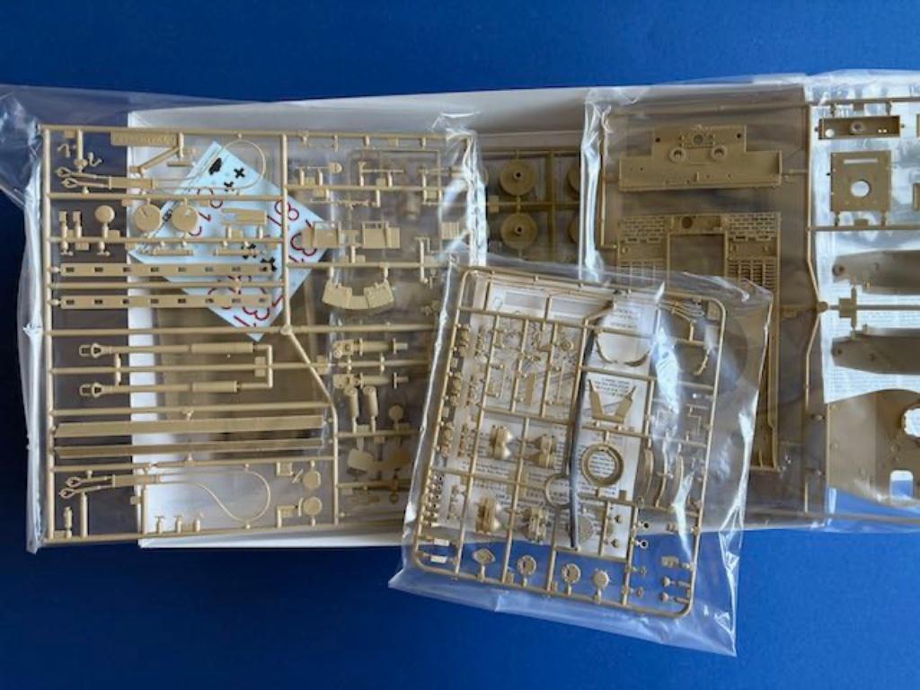 Tamiya 35227 Tiger I Tank Initial Prod. 1/35 incl Grille 217, Tank, Verzenden, 1:32 tot 1:50, Nieuw