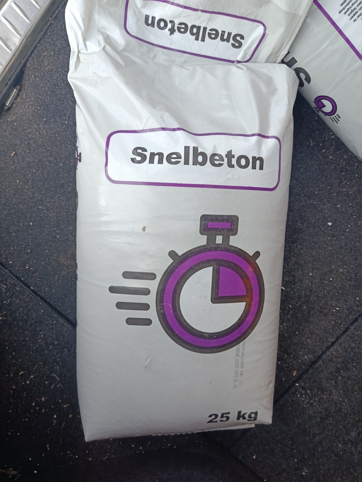 2 zakken snelbeton, 25 kg p.st., Doe-het-zelf en Verbouw, Ophalen, Nieuw, Overige typen
