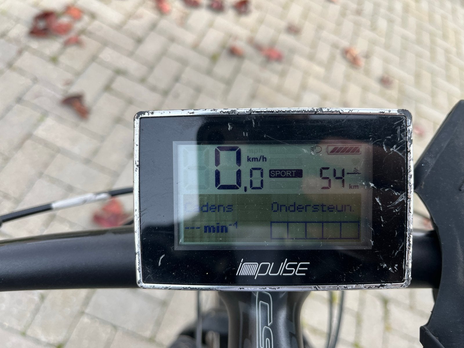 Foto 10 van Gazelle E-bike met defecte trapondersteuning, 2 accu's