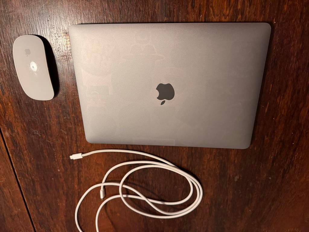 Apple MacBook Pro 13" Touchbar - Weinig Gebruikt, 2 tot 3 Ghz, Qwerty, 8 GB, 13 inch