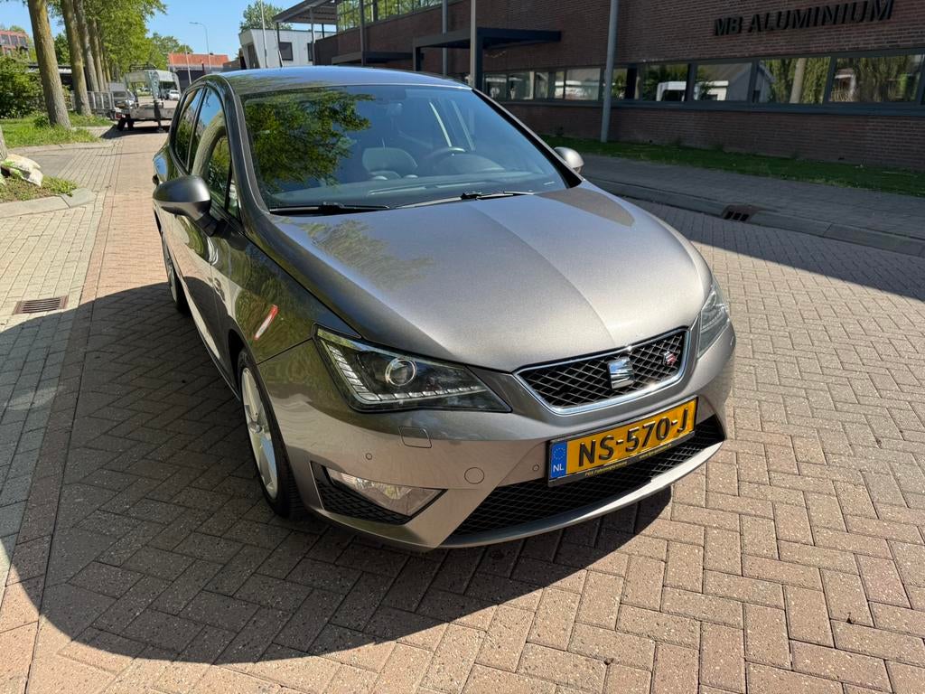 Seat ibiza 1.4 tdi. fR clima navi stoelverw nieuwe apk, Ibiza, Bedrijf, Diesel, Grijs
