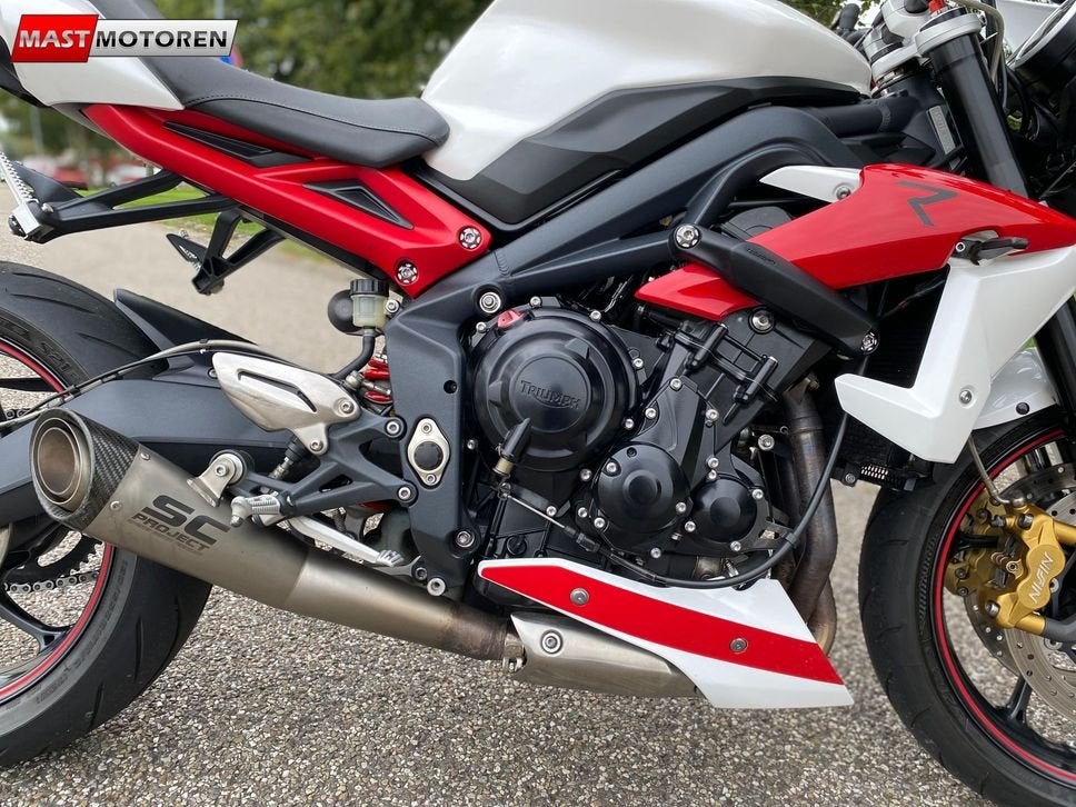 TRIUMPH STREET TRIPLE R ABS (bj 2014) 35,229 km, 675 cc, Motorrijbewijs A, Bedrijf, Meer dan 35 kW