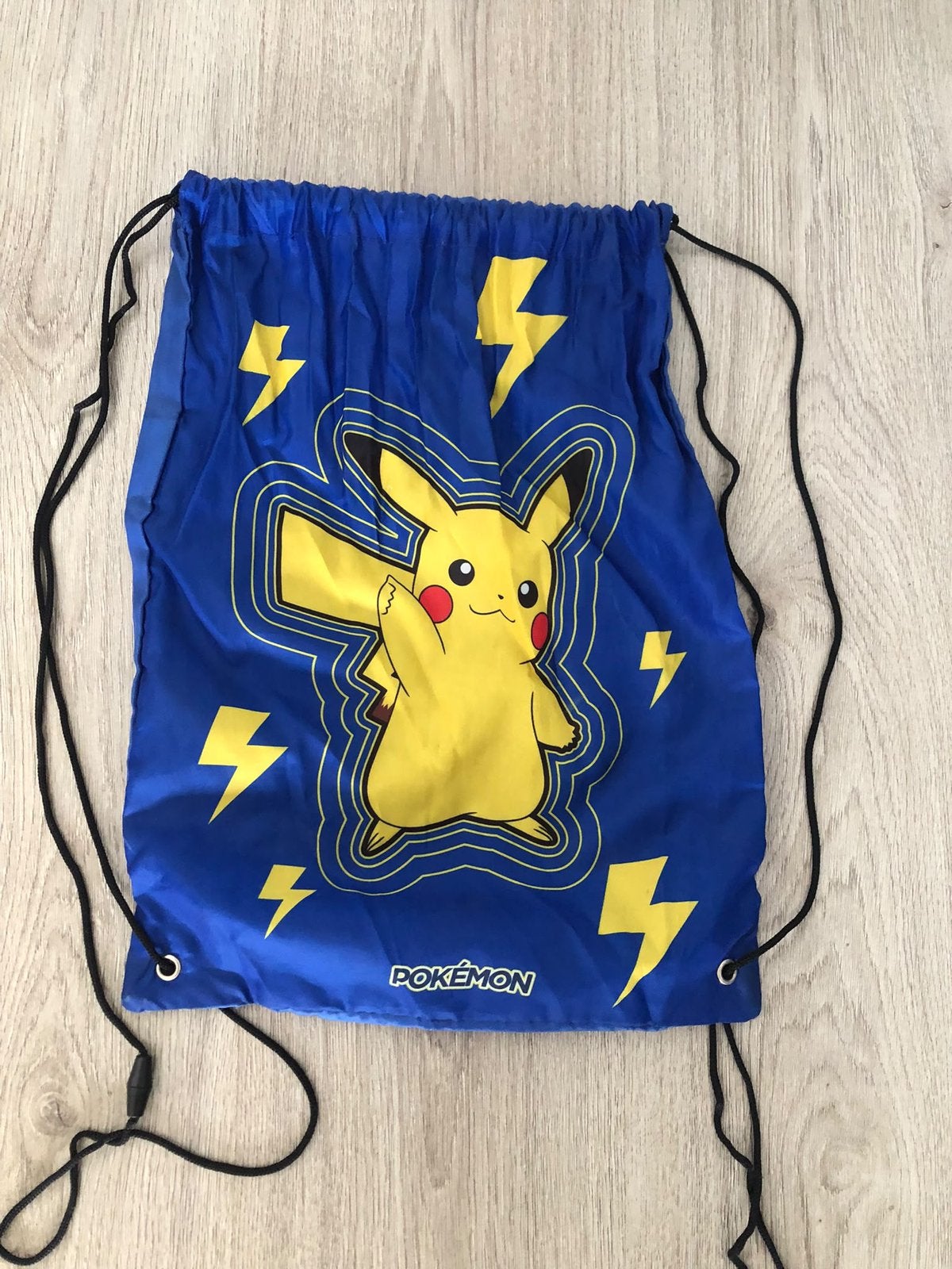 Pikachu tas gymtas zwemtas enz, Ophalen, Zo goed als nieuw, Blauw, Rugtas