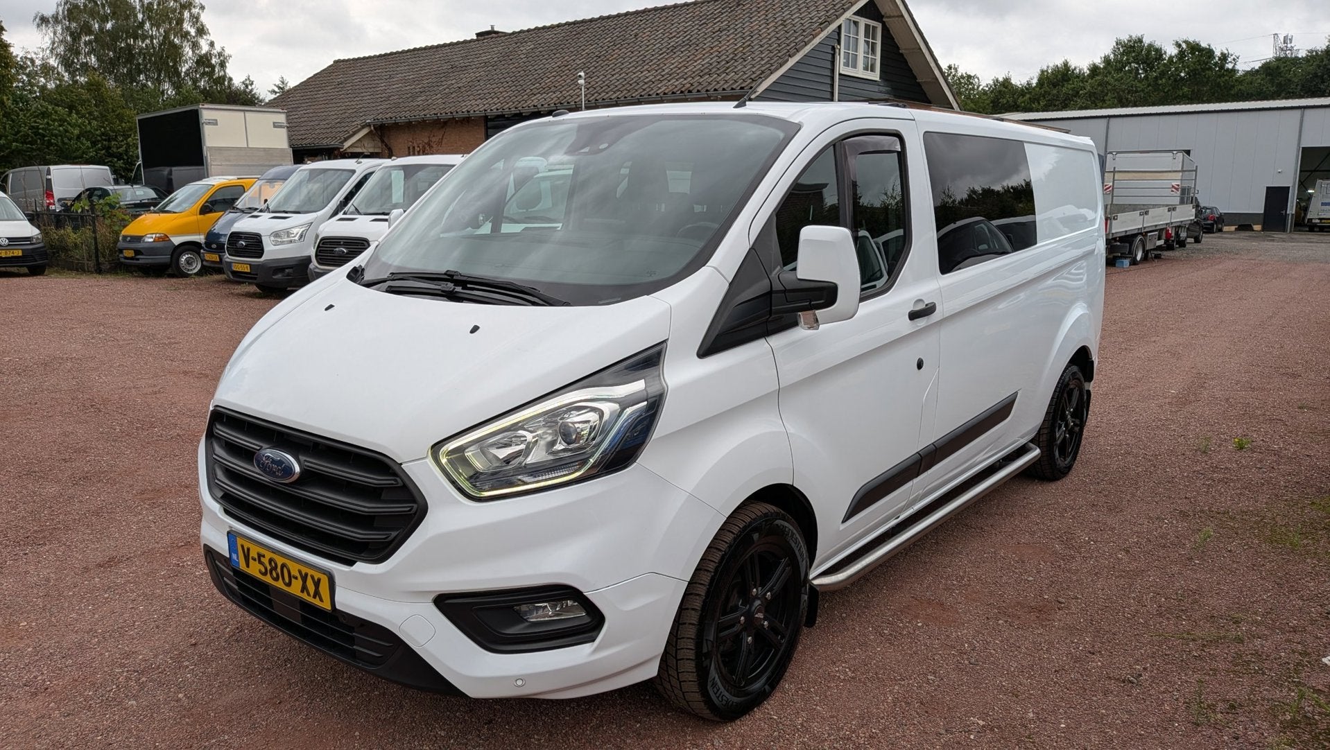 Ford Transit Custom 300 2.0 TDCI L2H1 Ambiente DC Marge auto, Auto's, 15 km/l, Euro 6, 4 cilinders, Wit