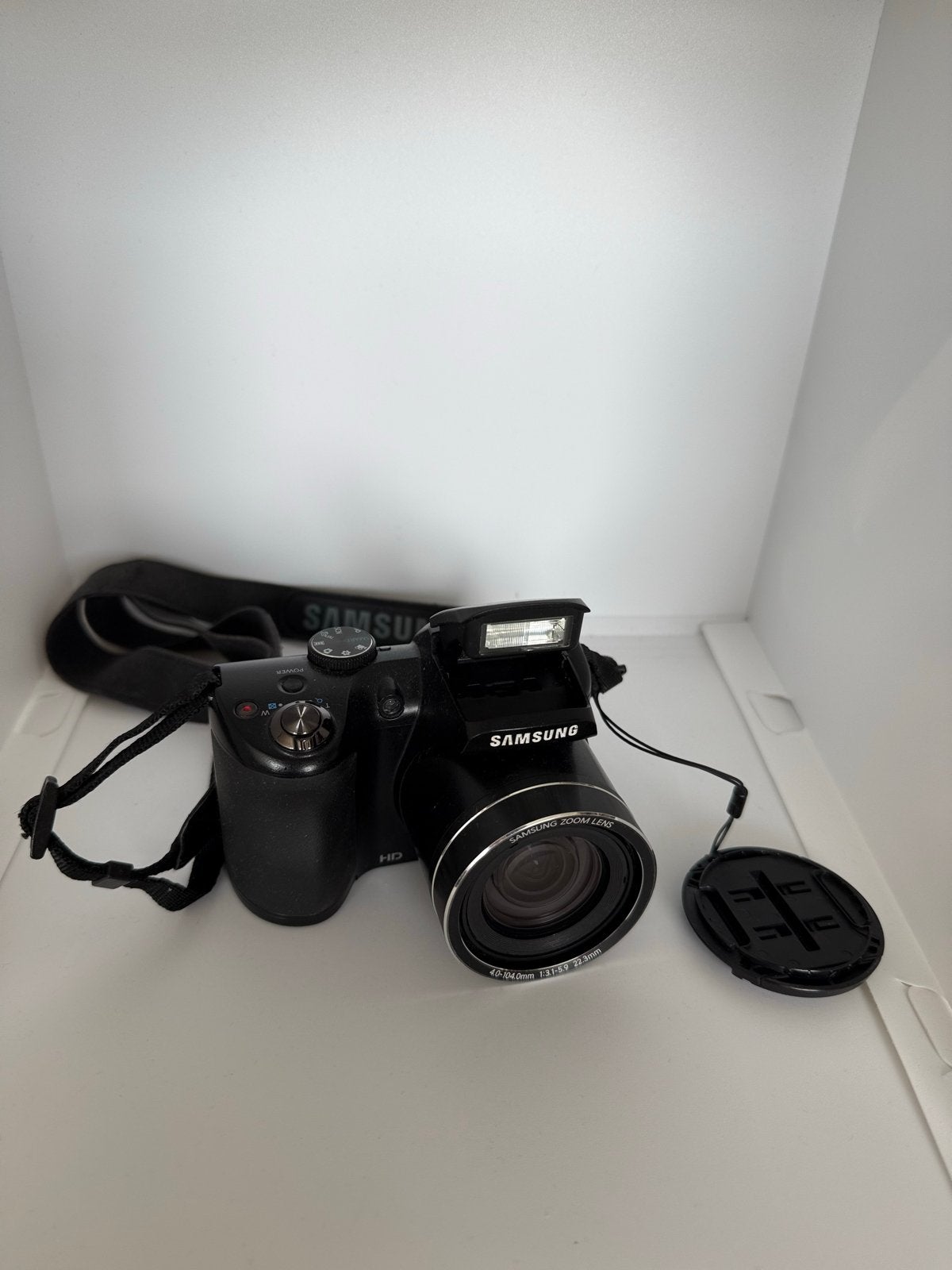 Samsung WB100 Bridgecamera - Zwart, Ingebouwde flitser, Gebruikt, 16 megapixels, Ophalen of Verzenden