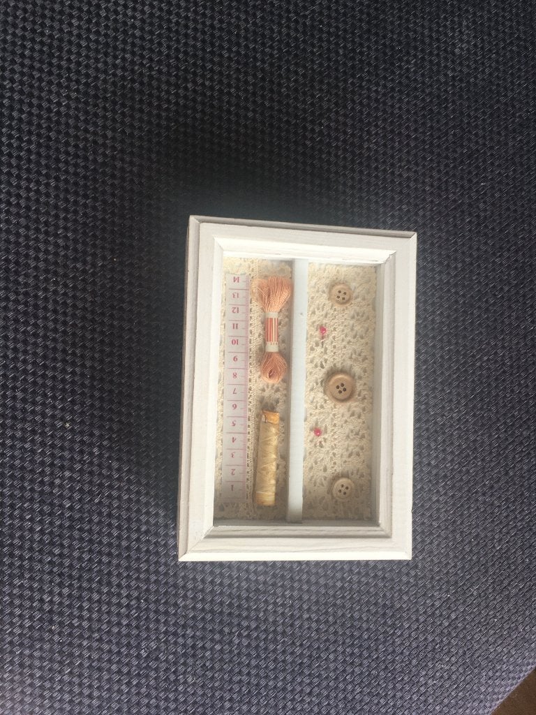 decoratief borduur kistje met een los naalden vakje, Zo goed als nieuw, Knutselwerk, Overige merken, Wit