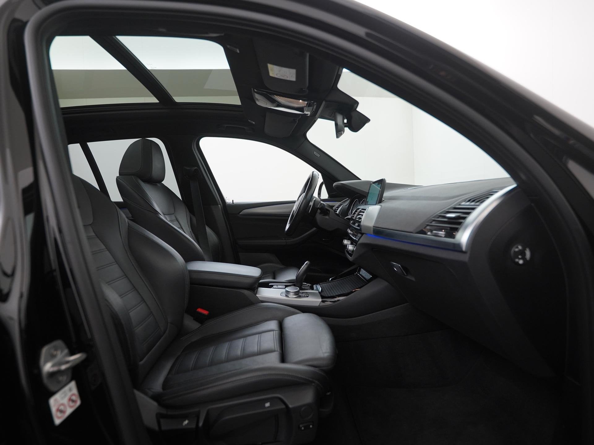 BMW X3 xDrive20i High Executive M Sport | Panoramadak | Trek, Auto's, Automaat, Gebruikt, 4 cilinders, Zwart