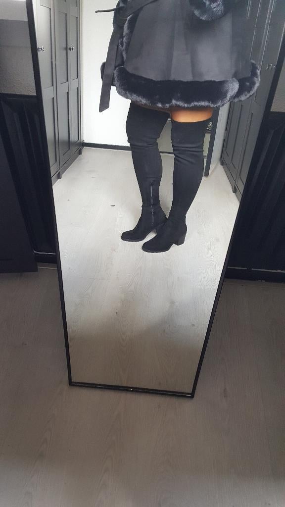 Nieuwe overknee/Dij suede Laarzen, maat 44, Kleding | Dames, Schoenen, Hoge laarzen, Zwart, Nieuw, Ophalen of Verzenden