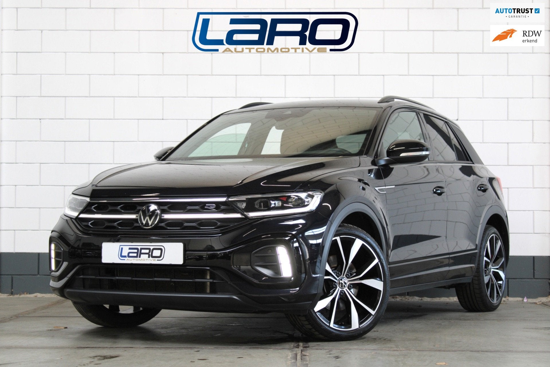 Volkswagen T-ROC 1.5 TSI 2x R-Line |Trekhaak IQ.Lights Cam V, Auto's, Volkswagen, Euro 6, 4 cilinders, 150 pk, Zwart