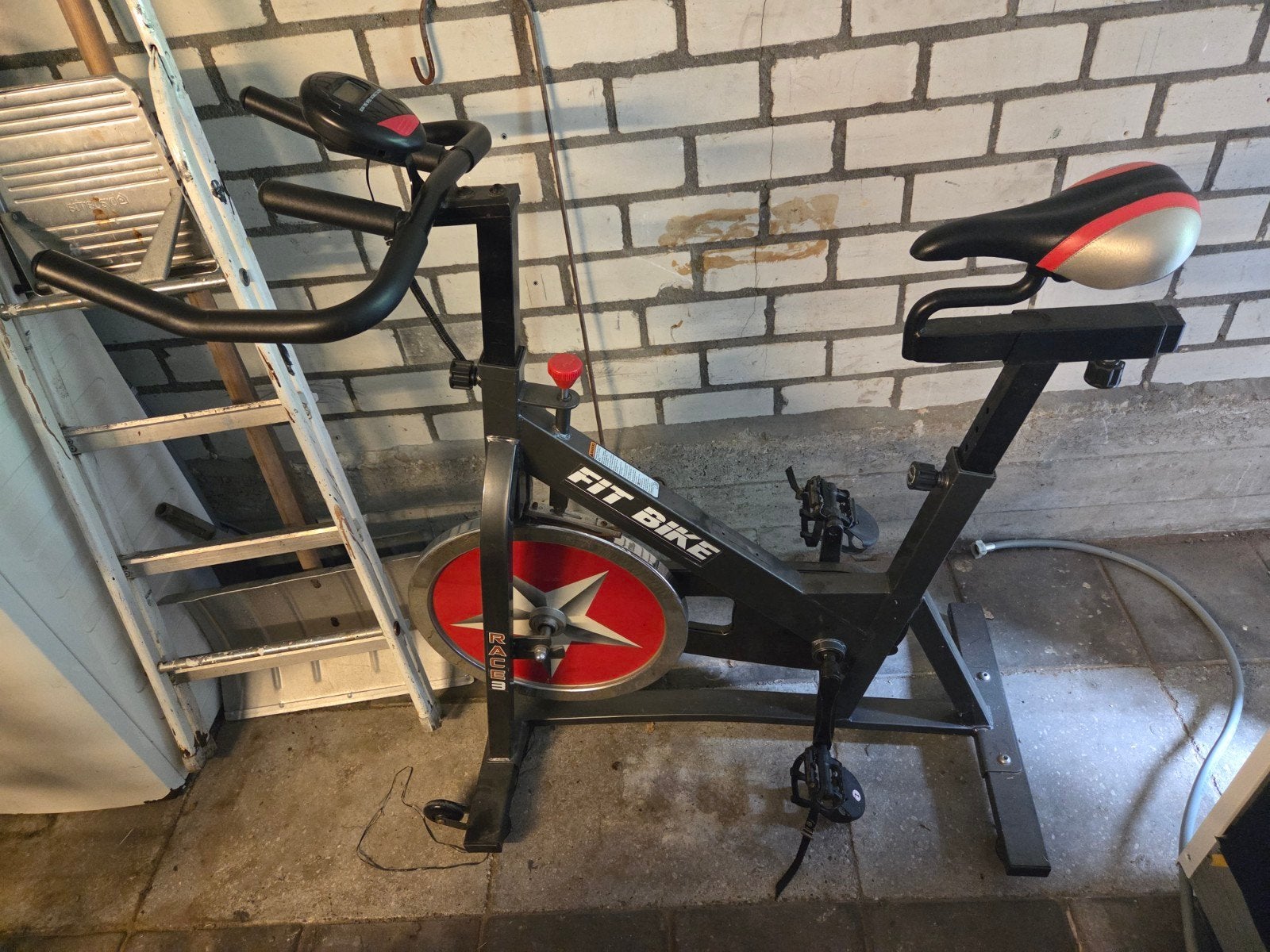 Super nette en goed werkende spinningbike, Ophalen, Zo goed als nieuw, Spinningfiets
