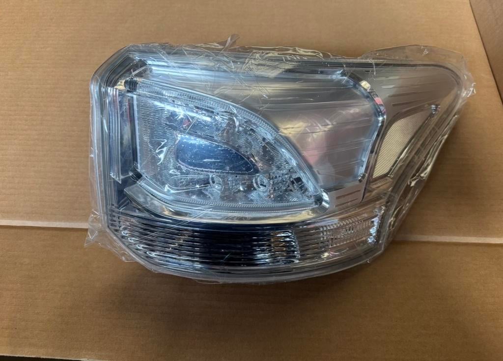 Mitsubishi Outlander 2013-2015 led achterlicht !!!!, Ophalen of Verzenden, Nieuw, Mitsubishi