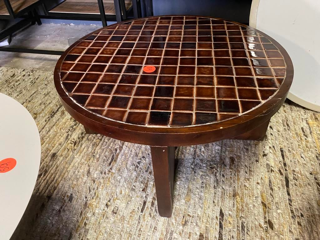 Bijzettafel Tiledup 70cm Mangohout Poten B-keuze Hoge Kortin, Rond, Nieuw, 55 tot 75 cm, Hout