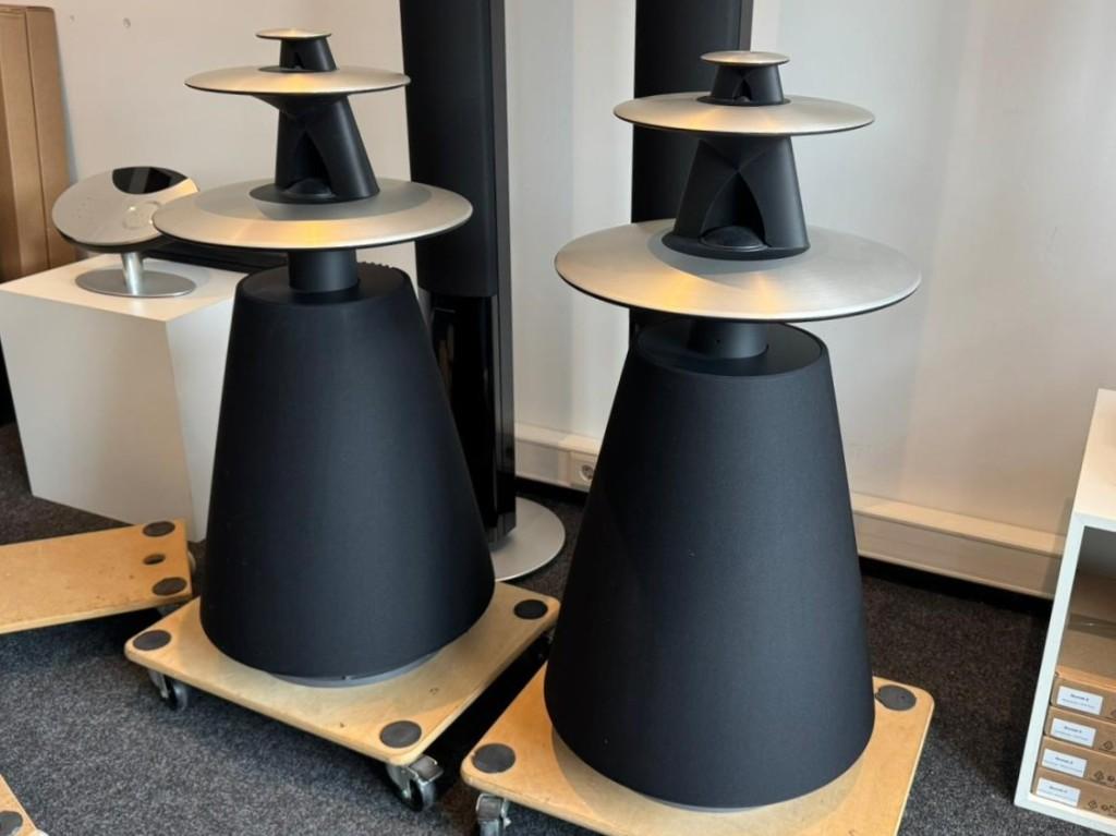Beolab 5 MK3 (SW 3.2) B&O Bang en Olufsen, Info@bang-olufsen.dk, Zo goed als nieuw, 120 watt of meer, Bang & Olufsen Alle 1 / DK-7600 Struer / Denmark