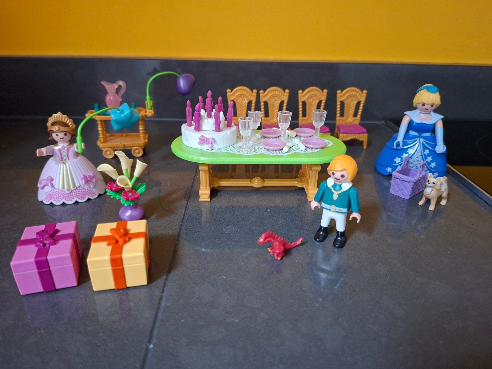Playmobil 6854 prinsessen verjaardag, Gebruikt, Complete set, Ophalen of Verzenden, Princess
