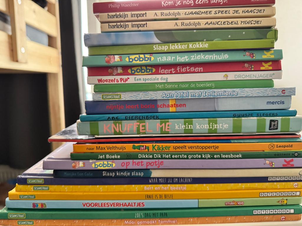 27 kinderboeken 0-4 jr | Bobbi, Woezel & Pip, Sesamstraat ea, Boeken, Partijen en Verzamelingen, Ophalen of Verzenden, Zo goed als nieuw