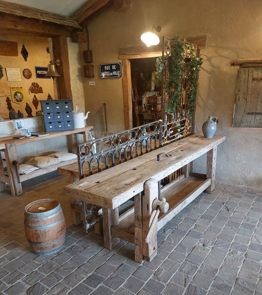 mooie lange houten werkbank   oude houten sidetable, Ophalen