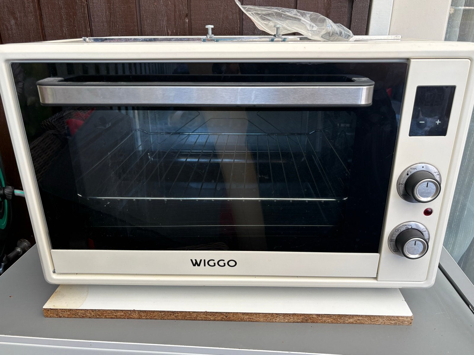 Wiggo WMO-E657(C) Vrijstaande Mini Oven - Creme, Ophalen, Minder dan 45 cm, Overige merken, Hete lucht