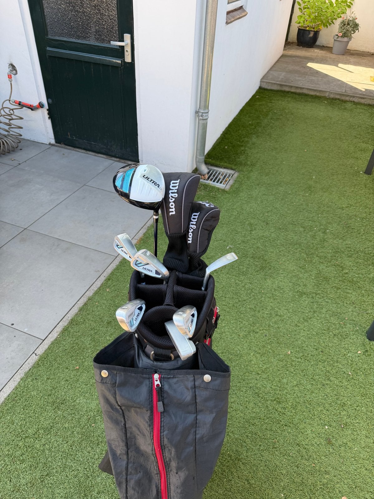 Complete dames golfset met tas - Wilson Ultra, Sport en Fitness, Golf, Ophalen of Verzenden, Zo goed als nieuw, Set, Overige merken