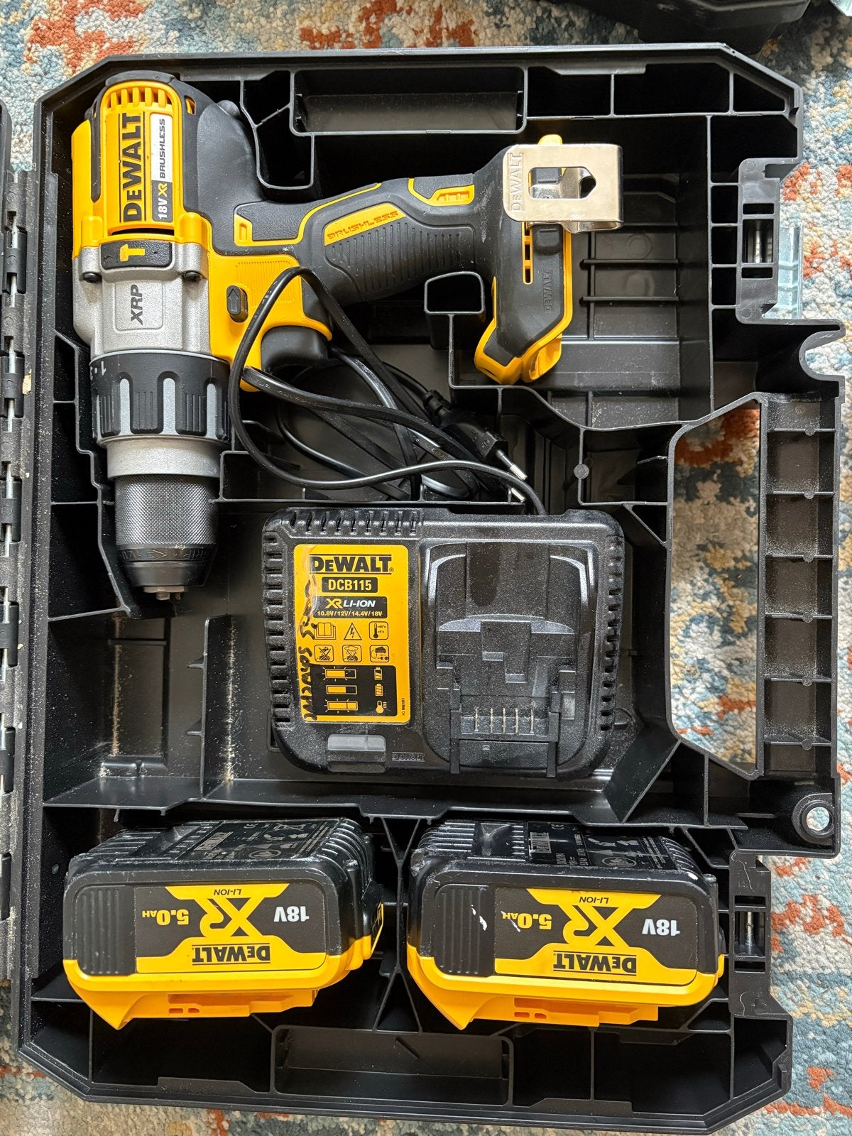 DeWalt gereedschap set in goede staat, 600 watt of meer, Overige typen, Ophalen of Verzenden, Zo goed als nieuw