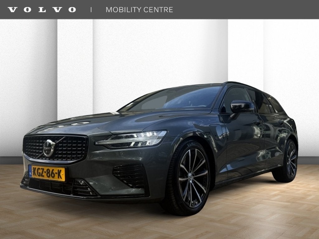 Volvo V60 T8 AWD Plus Dark | Heads- up display | Schuif-/kan, Dealer onderhouden, Gebruikt, Euro 6, 4 cilinders