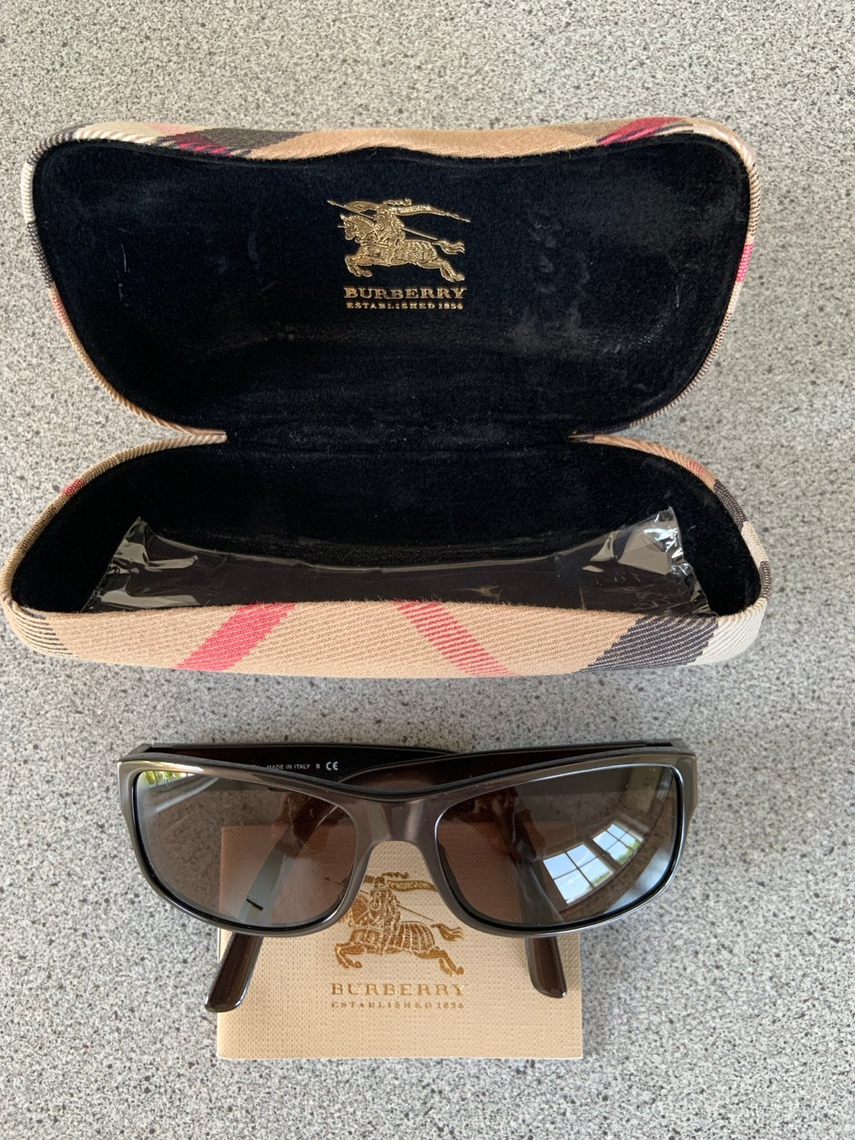 Burberry Zonnebril B 4090 3081/73 - Zo goed als nieuw, Overige merken, Zonnebril, Bruin, Ophalen of Verzenden