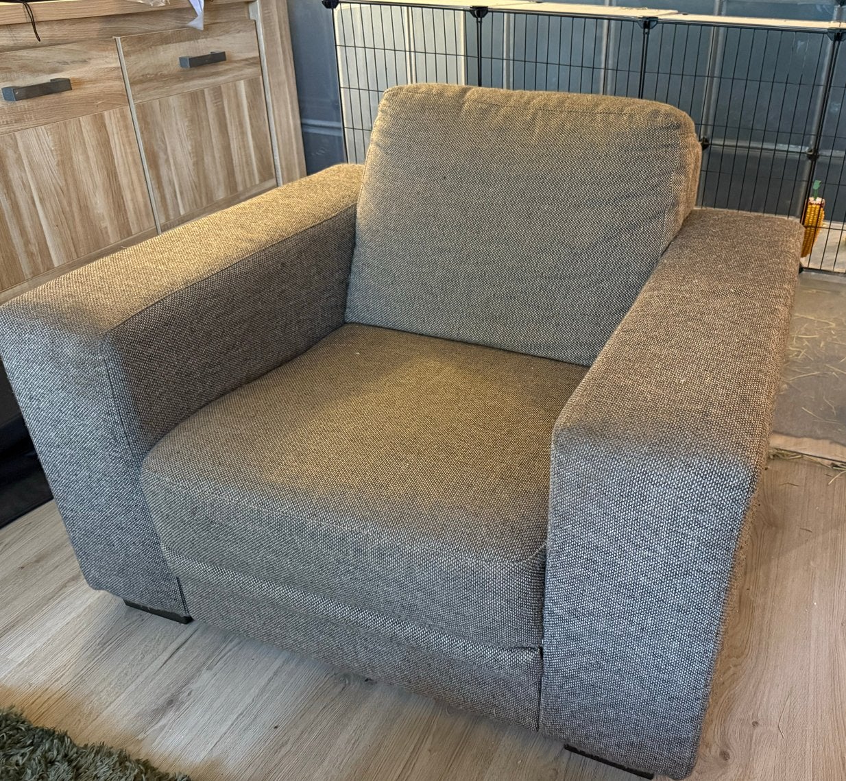 Comfortabele grijze fauteuil - 105x90x80 cm, Ophalen, Gebruikt, 75 tot 100 cm, 100 tot 125 cm