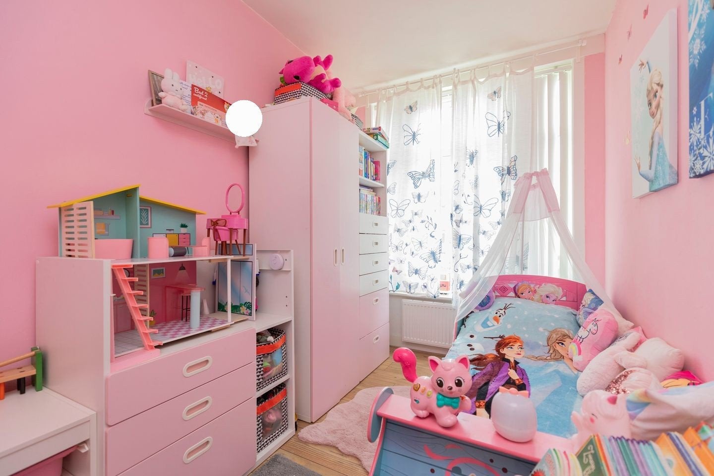 Complete roze kinderkamer: IKEA STUVA, commode & Frozen bed, Ophalen of Verzenden