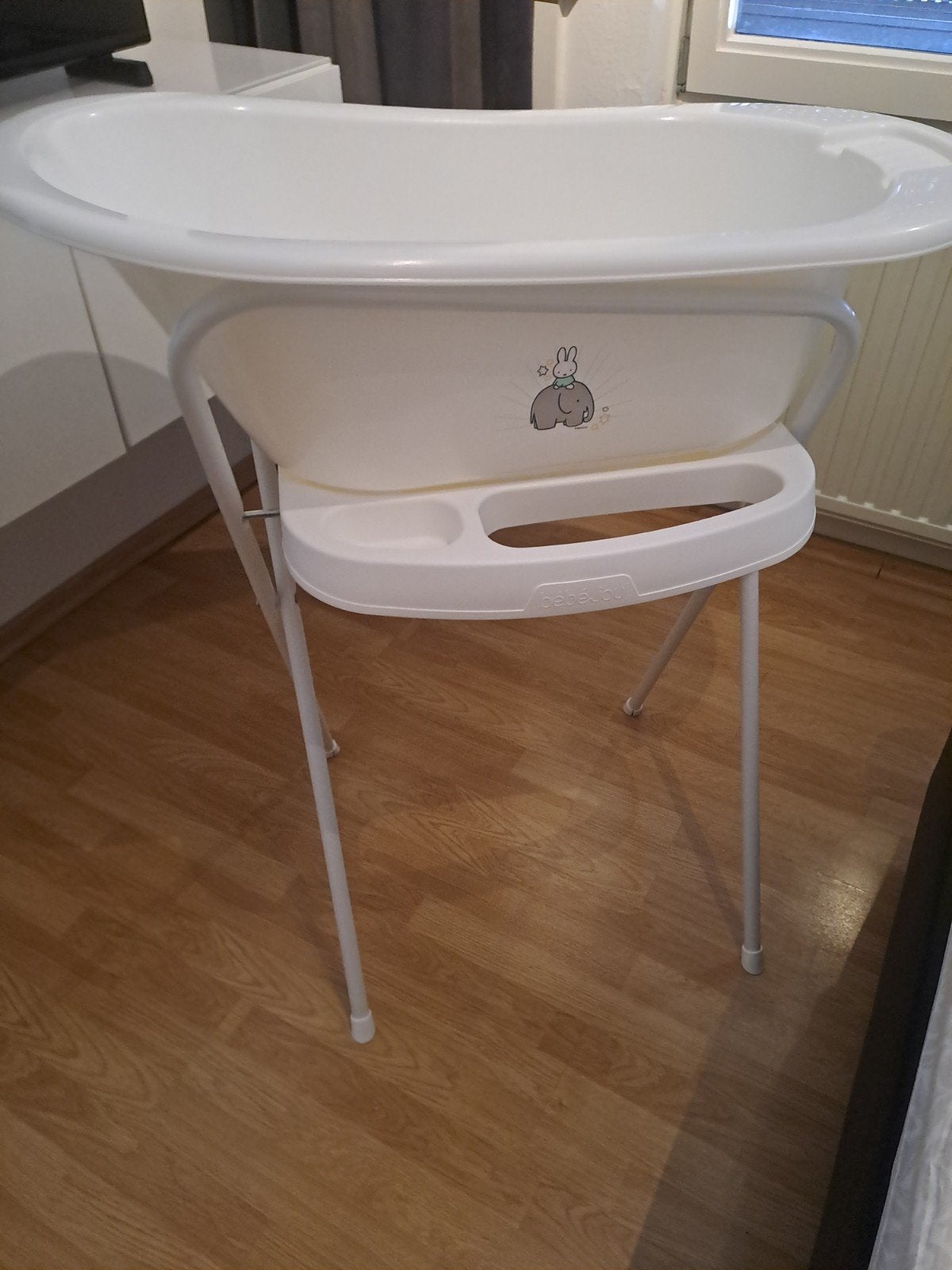 Gratis Bébé-jou Nijntje babybadje met inklapbare standaard, Ophalen