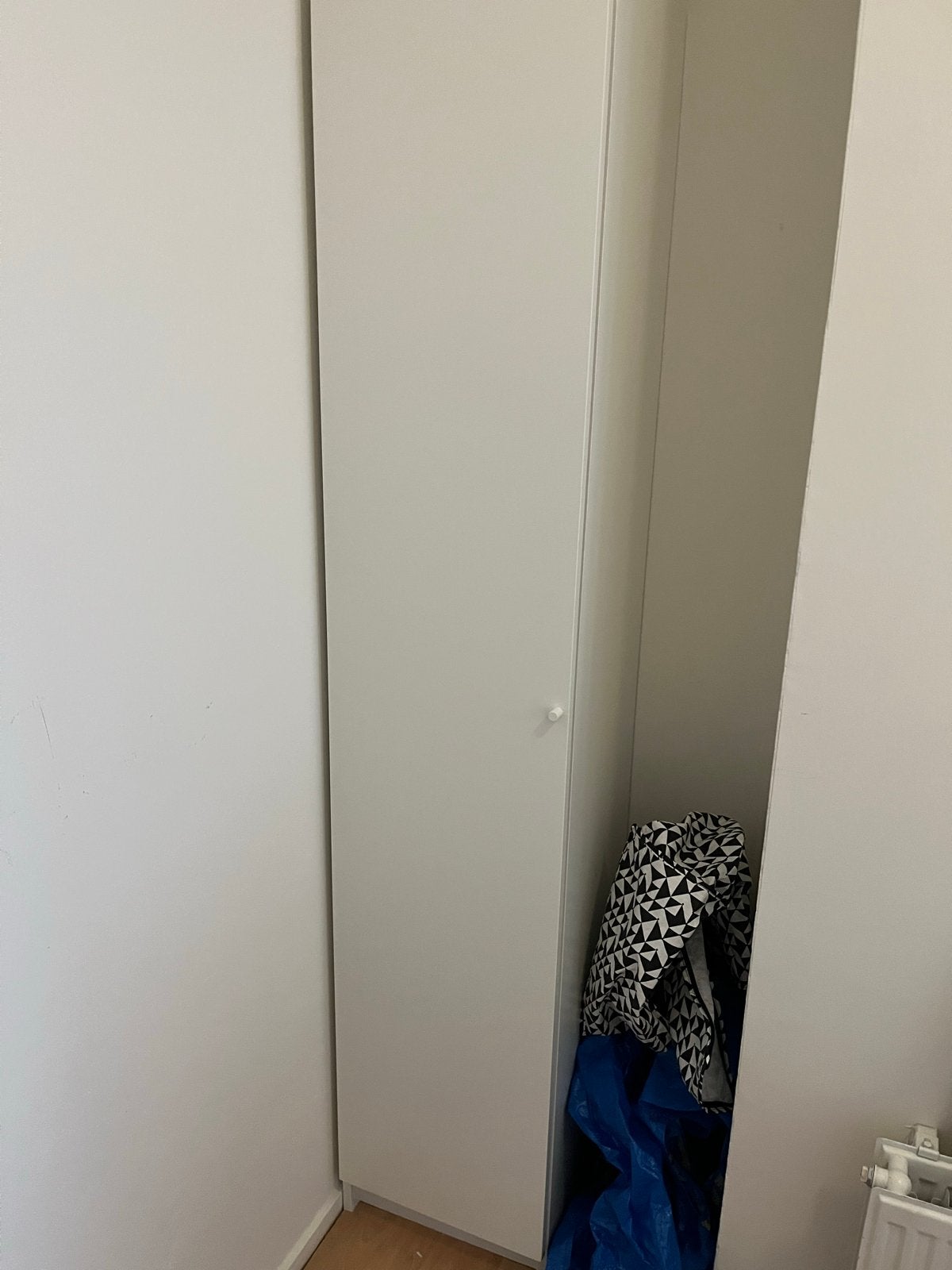 IKEA Billy boekenkast met Ottebol deur, wit, Ophalen, Minder dan 50 cm, Gebruikt, 200 cm of meer