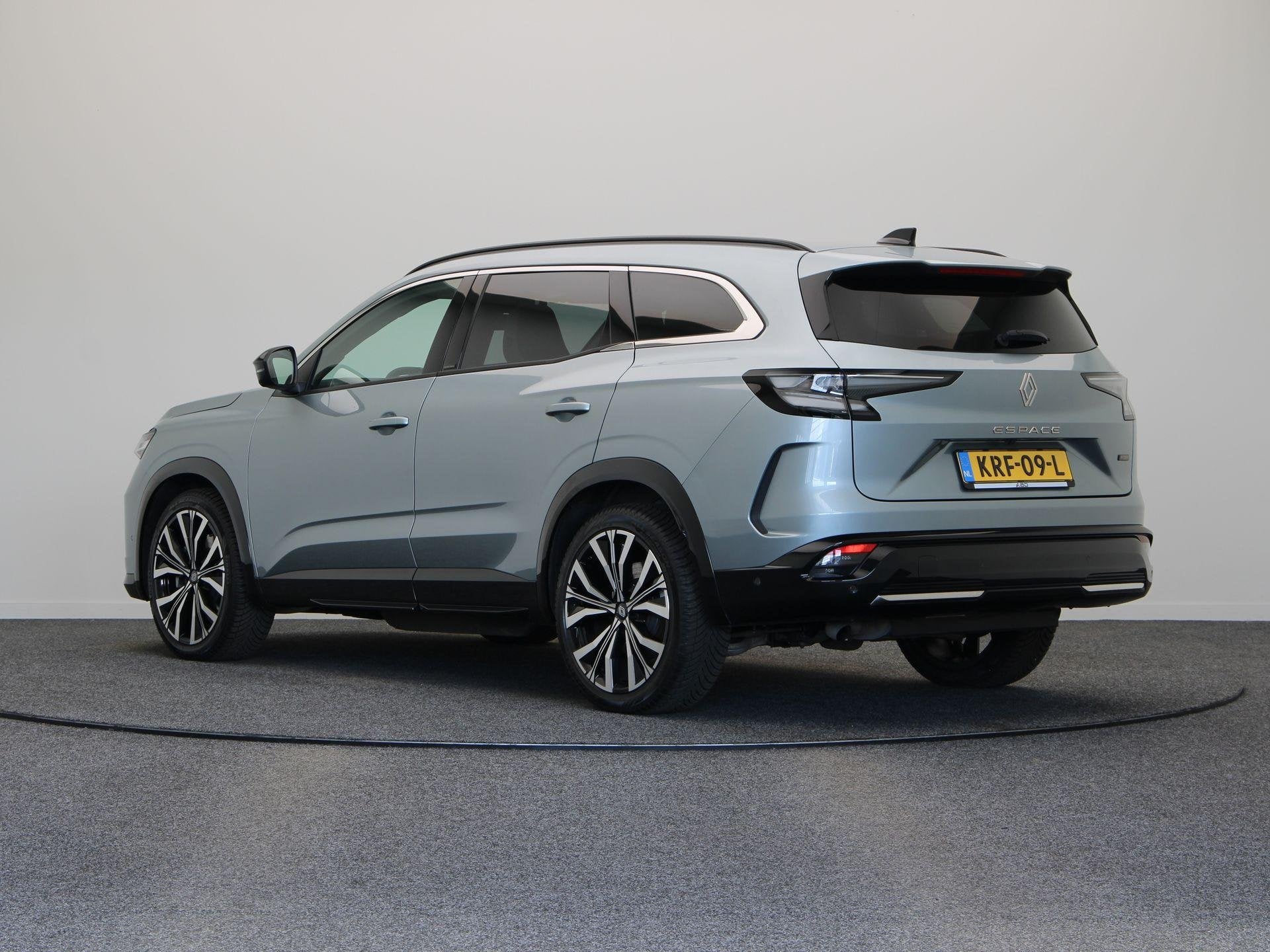 Renault Espace E-Tech full hybrid 200 iconic 7p. | Elektrisc, Gebruikt, Euro 6, 1199 cc, 2 kWh