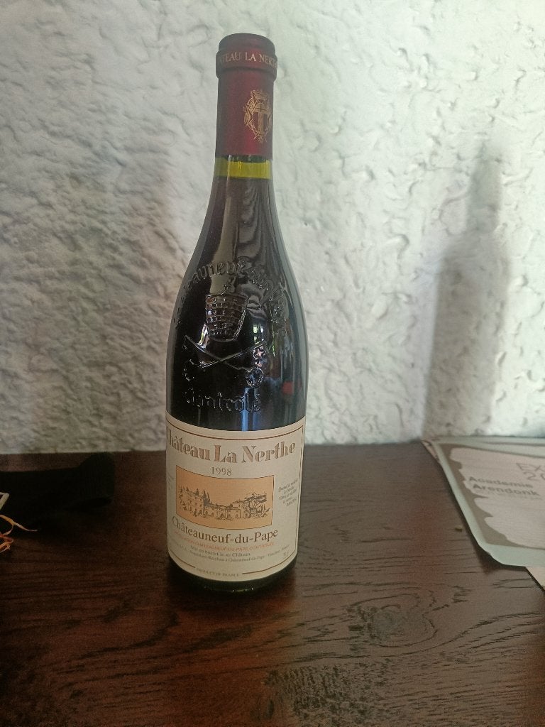 fles wijn, Ophalen, Frankrijk, Rode wijn