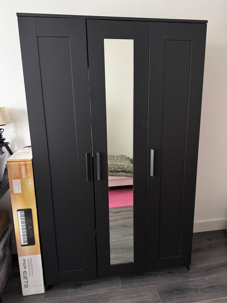IKEA Brimnes wardrobe, Huis en Inrichting, Ophalen, 100 tot 150 cm, 150 tot 200 cm, 25 tot 50 cm