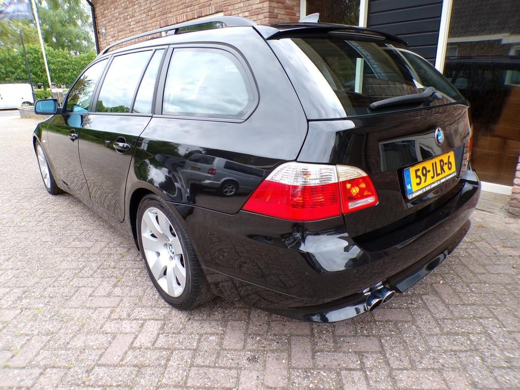 BMW 5-serie Touring 545i Automaat / Leder / Panoramadak / Na, Auto's, BMW, Automaat, Achterwielaandrijving, Gebruikt, 1700 kg