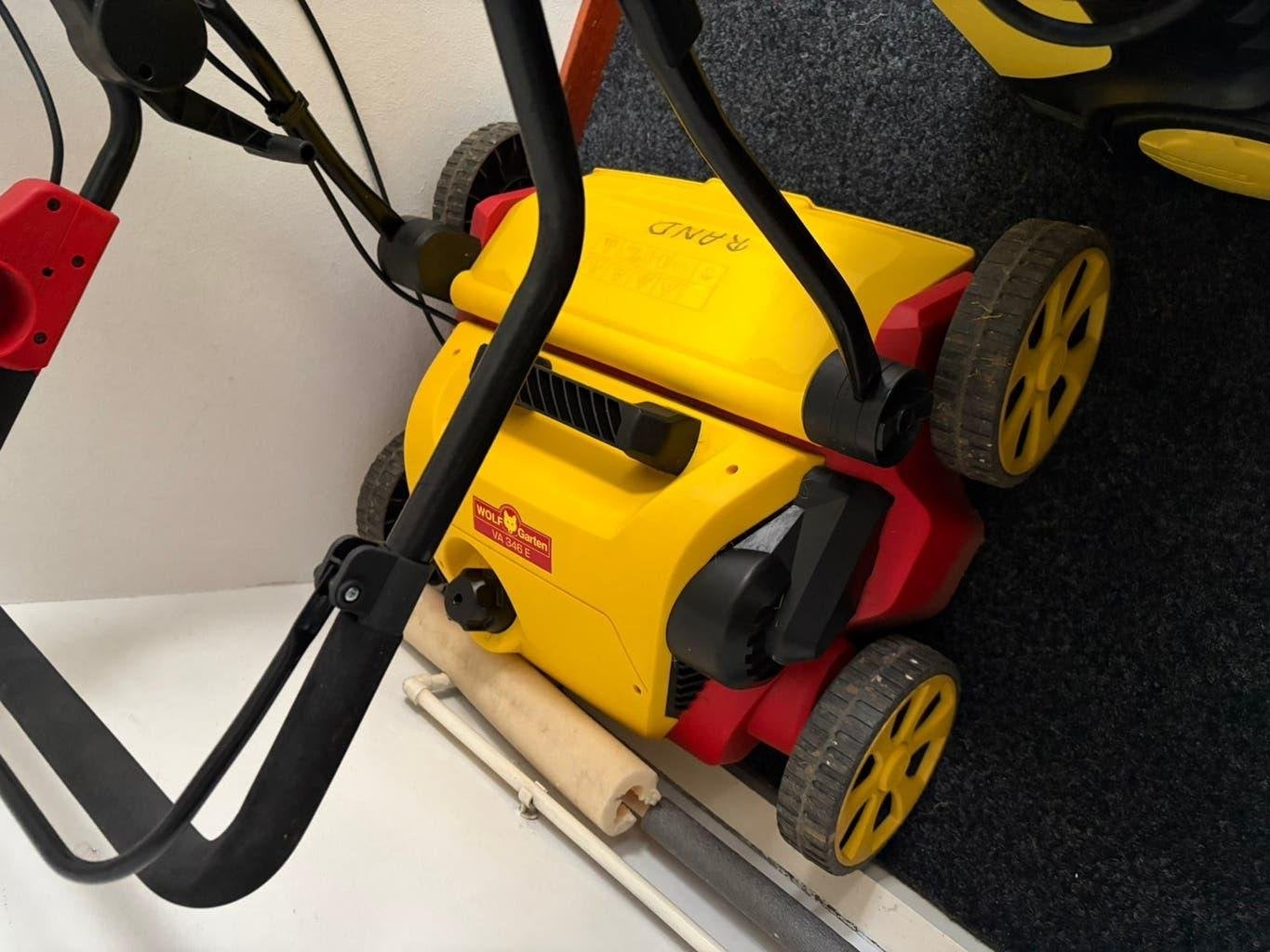 Z.G.A.N. Wolff verticuteermachine VA346 Elektr,Nwe messen., Ophalen, Zo goed als nieuw, Elektrisch, Wolf-Garten