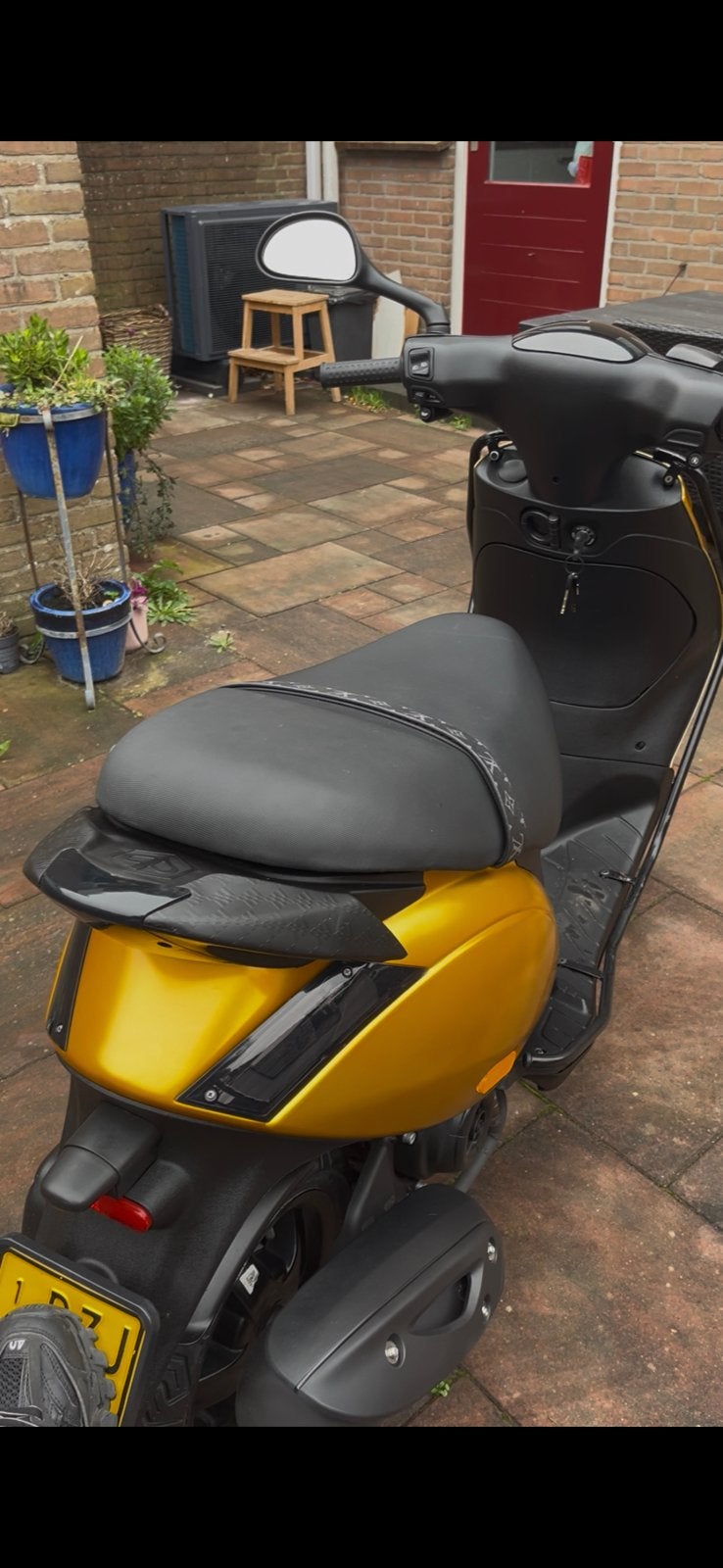 zip 4t iget teruil 2t zip, Ophalen, Zo goed als nieuw, Benzine, Zip