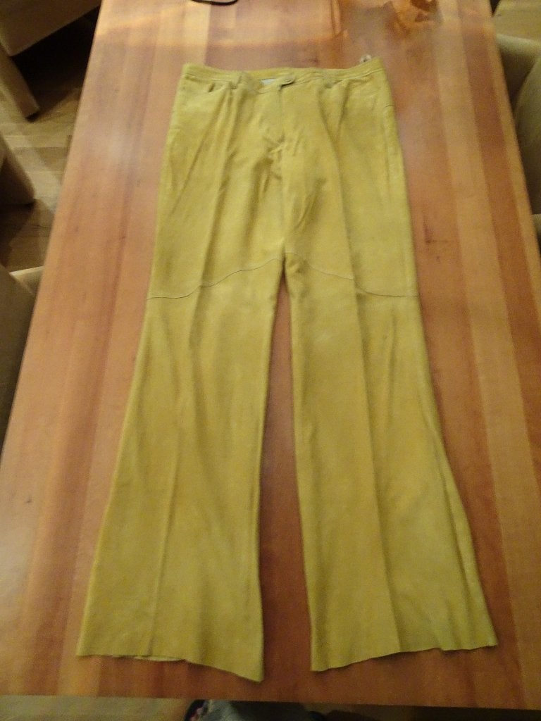 MAZE mais gele gevoerde SUEDE pantalon, Kleding | Dames, Verzenden, Geel, Maat 42/44 (L), Nieuw