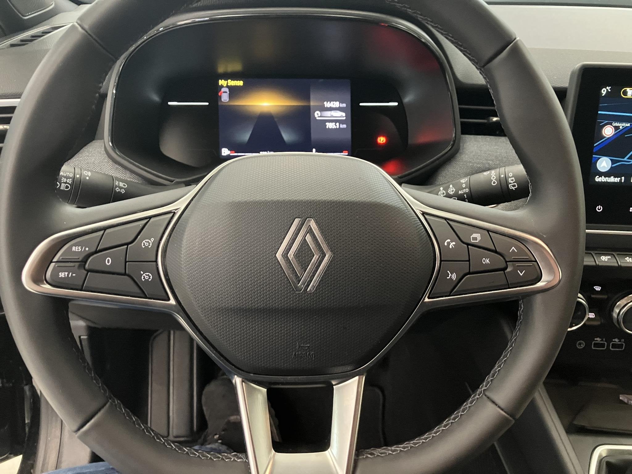 Renault Clio 1.0 TCe 90 GPF techno / NL auto / Navigatie / C, Auto's, Voorwielaandrijving, Gebruikt, Euro 6, Leder en Stof
