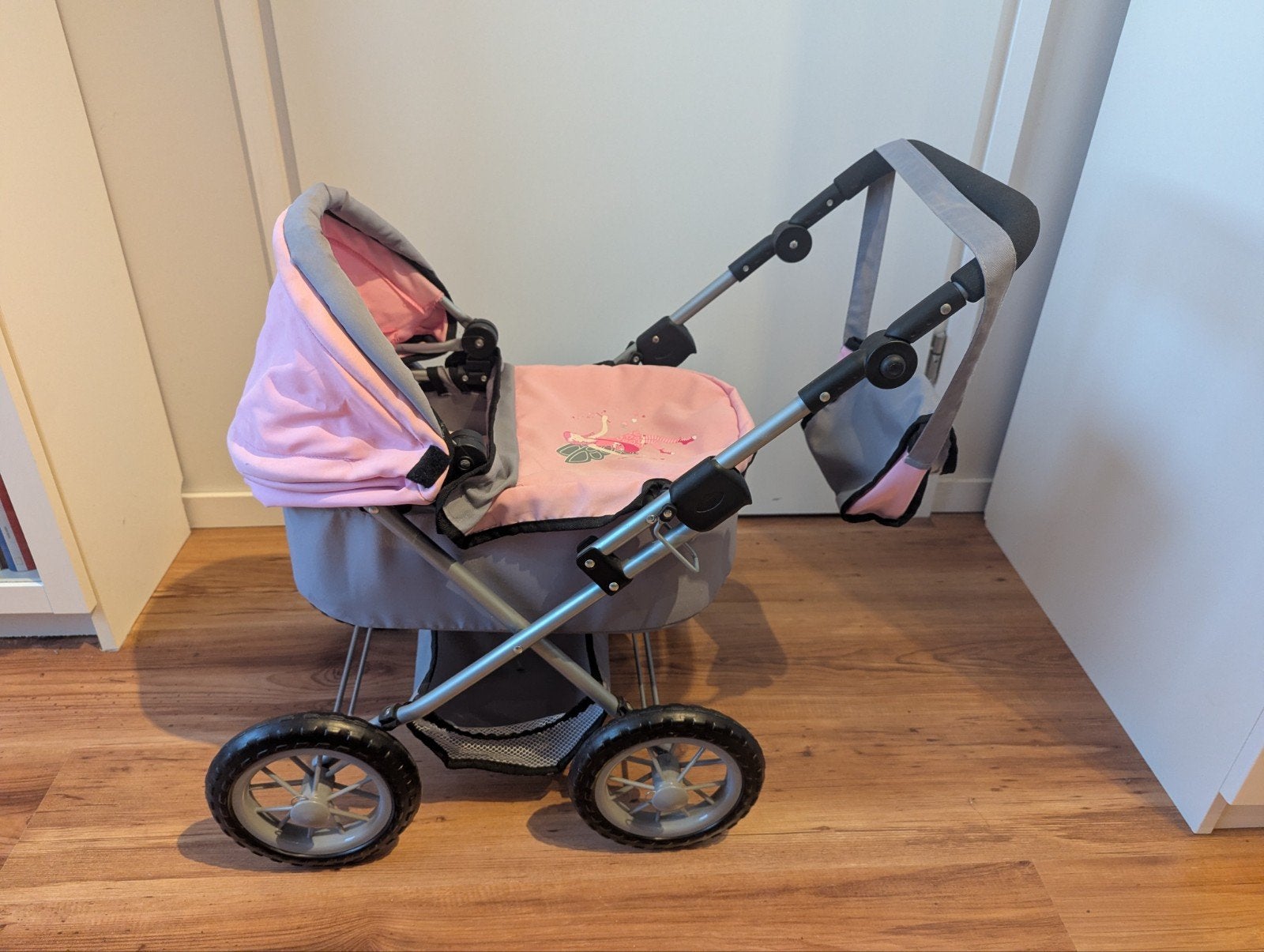 Roze poppenwagen met verstelbare duwstang, Ophalen, Gebruikt, Babypop