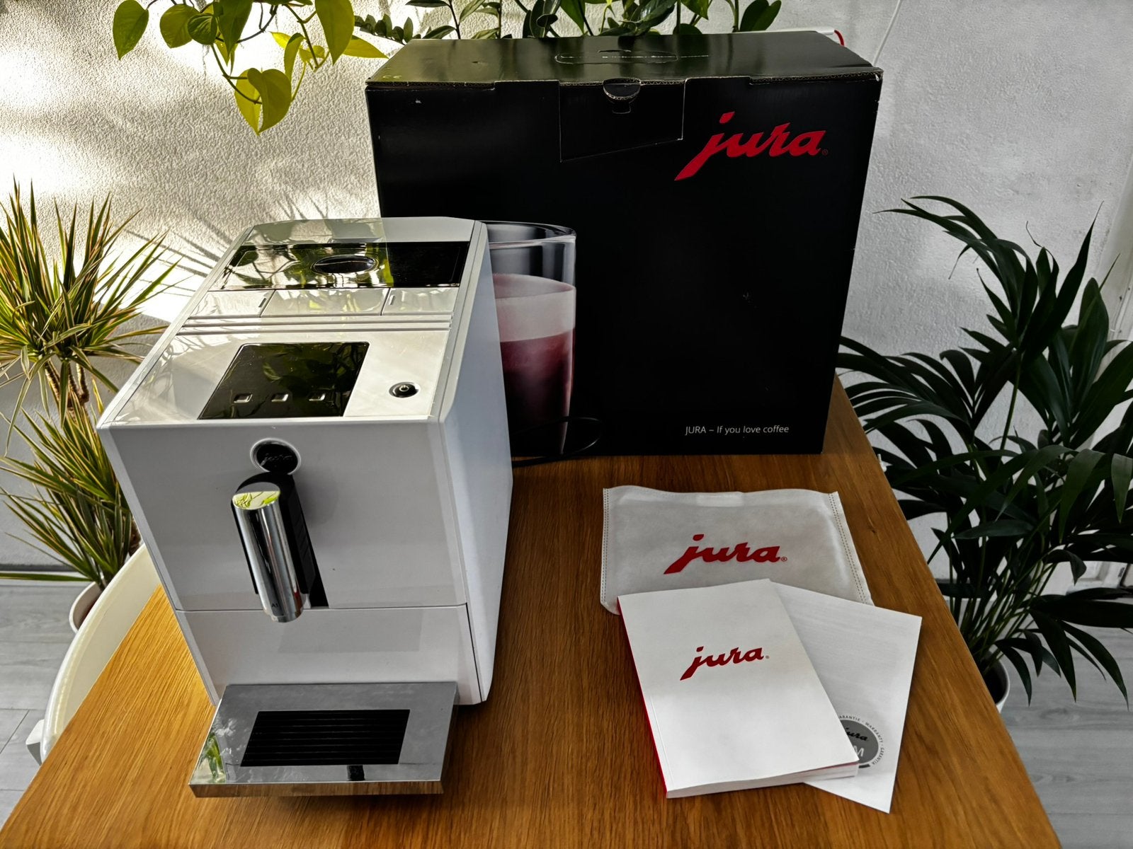 Jura A1 wit, Witgoed en Apparatuur, Koffiezetapparaten, Ophalen of Verzenden, Zo goed als nieuw, Koffiemachine, Koffiebonen