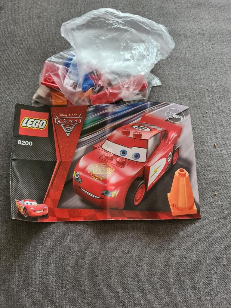Lego Cars 2 Bliksem McQueen (8200) - Compleet nagekeken, Ophalen of Verzenden