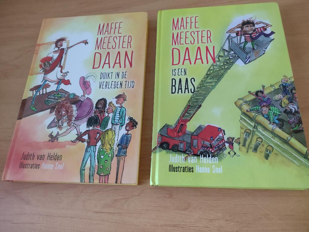 Maffe meester Daan (deel 3 en deel 5)- Judith van Helden, Ophalen of Verzenden, Gelezen, Fictie algemeen